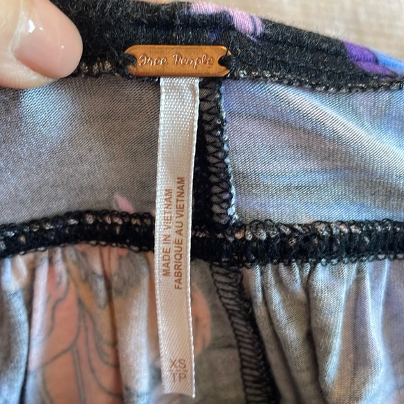 Free people, flowered shirt, with bowtie sleeves - Picture 5 of 8